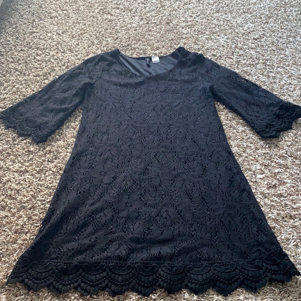 254)Black lace long sleeve dress size 4❤️